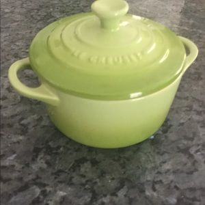 Le Creuset Mini round cocotte green palm